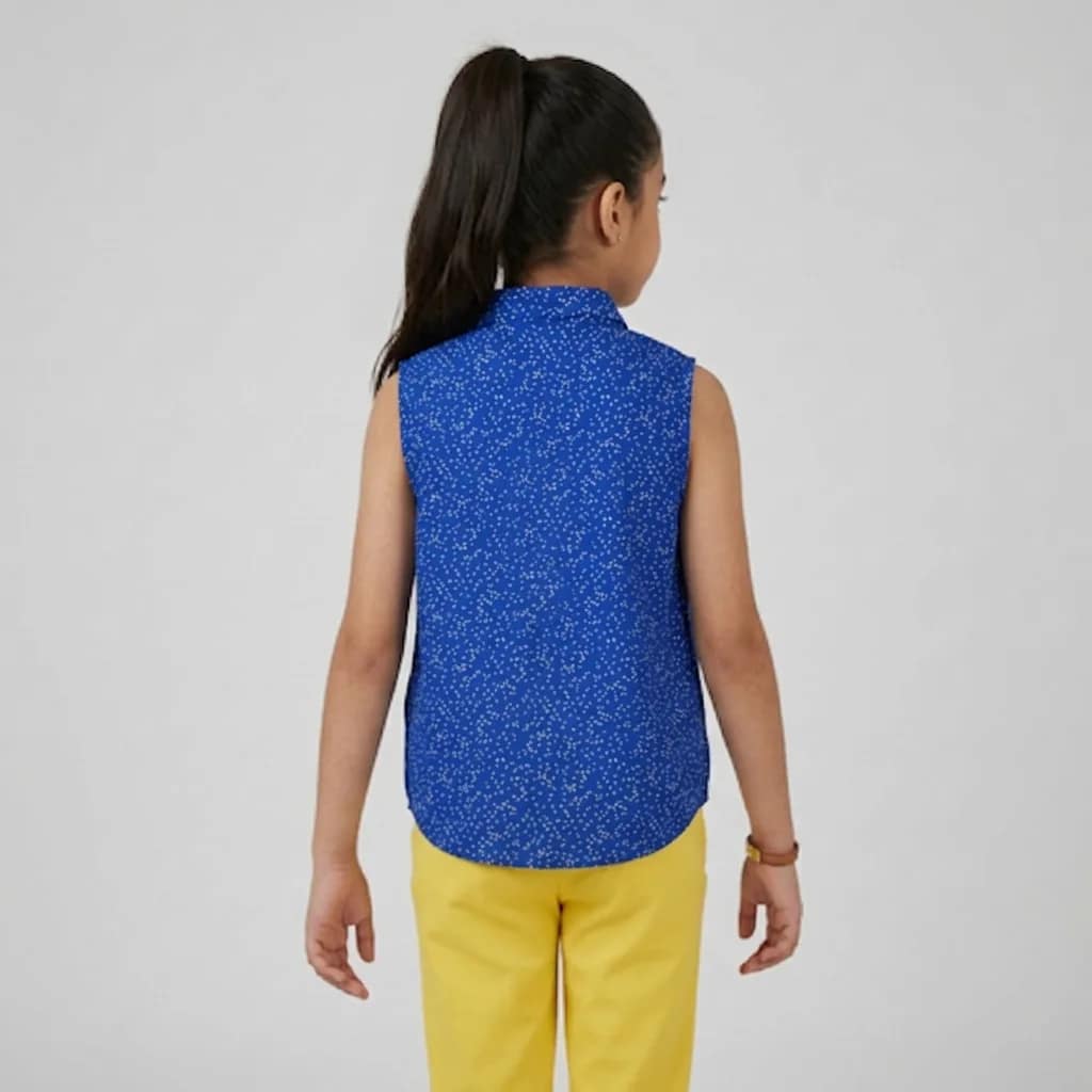 Chemise sans manches fille à pois bleue, tissu léger, col rond, idéale pour l'été, style décontracté et mignon