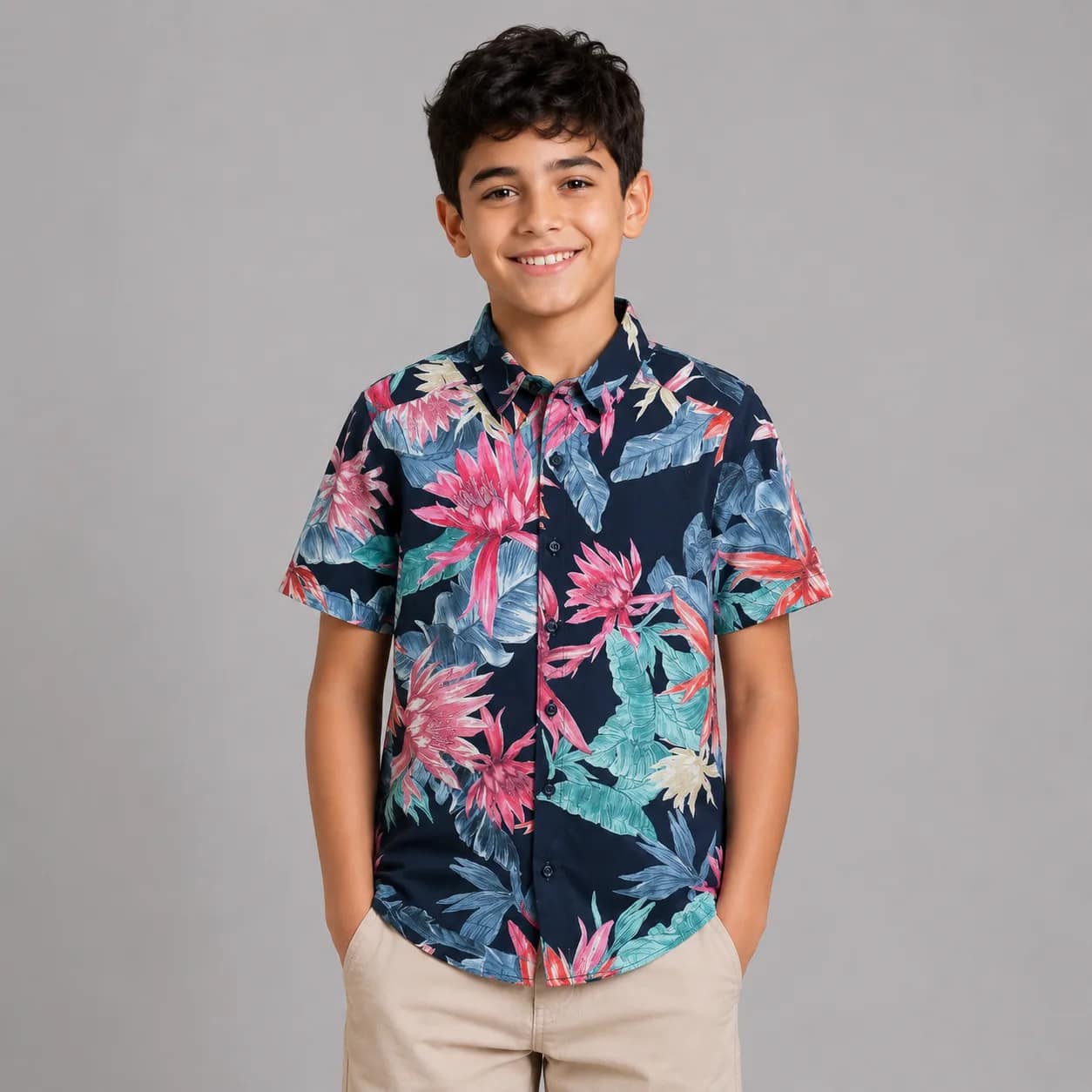 hawaî chemise3 قميص ولد بنمط زهور ملون بأكمام قصيرة وياقة كلاسيكية، قطن خفيف مثالي للصيف، ملابس غير رسمية أنيقة للأطفال