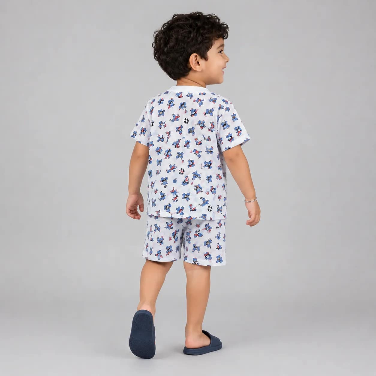 pyjama1 Pyjama Enfant Motif Sport Confortable pour garçon, manches longues, tissu doux, motif sportif coloré