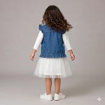 robe blanche gilet jeans